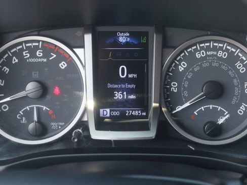 Used 2023 Toyota Tacoma SR5 AWD/4WD image 33