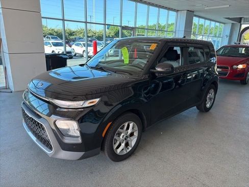 Used 2020 Kia Soul S FWD image 4