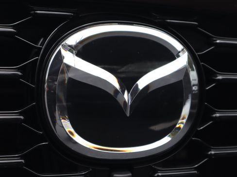 Certified 2025 MAZDA CX-70 Plug-In Hybrid w/ Premium Plus AWD/4WD image 33