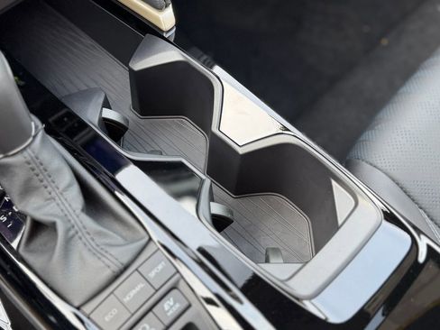 New 2026 Toyota Camry Hybrid AWD/4WD image 22