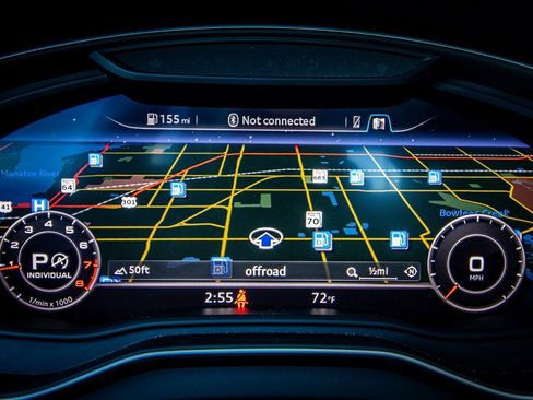 Used 2020 Audi Q5 2.0T Titanium Premium Plus w/ Premium Plus Package image 3