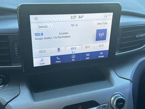 Used 2021 Ford Explorer XLT w/ Equipment Group 202A image 25