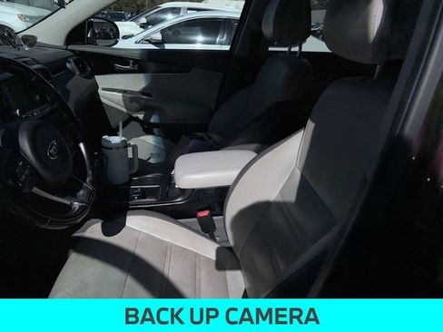 Used 2016 Kia Sorento SX FWD image 6