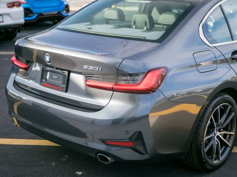 Used 2020 BMW 330i Sedan w/ Convenience Package RWD image 12
