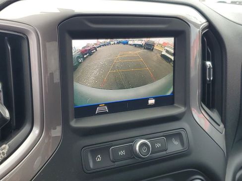 Used 2021 Chevrolet Silverado 1500 Custom image 15