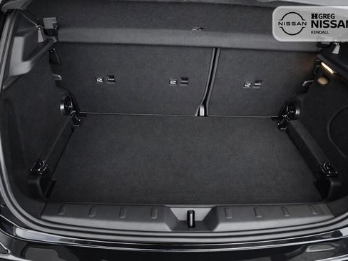 Used 2017 MINI Cooper 4-Door Hardtop image 12