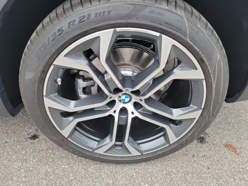 Used 2023 BMW X5 xDrive40i w/ Premium Package image 27