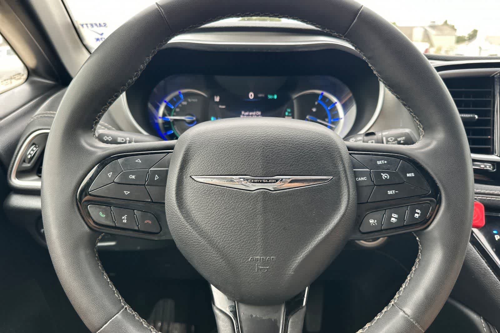 Used 2022 Chrysler Pacifica Limited w/ S Appearance Package FWD image 30