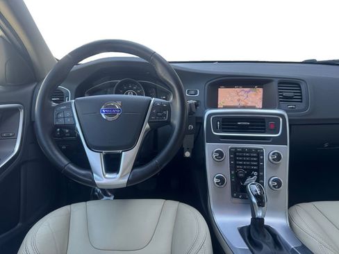 Used 2018 Volvo S60 T5 Dynamic w/ Protection Package AWD/4WD image 25