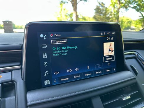 Used 2022 Chevrolet Suburban Z71 w/ Luxury Package AWD/4WD image 48