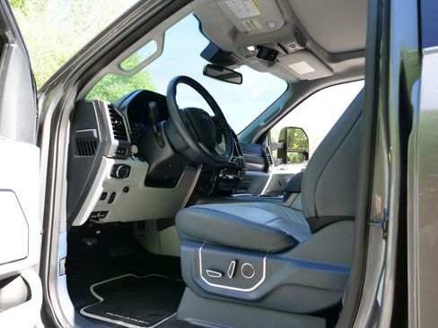 Used 2022 Ford F250 Limited AWD/4WD image 37