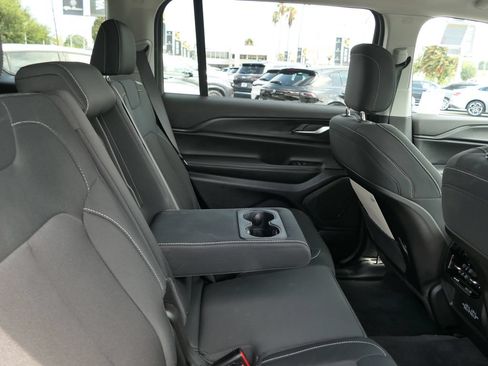 Used 2023 Jeep Grand Cherokee L Laredo AWD/4WD image 22