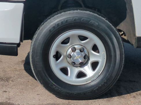 Used 2018 Chevrolet Silverado 1500 W/T w/ Trailering Package image 14