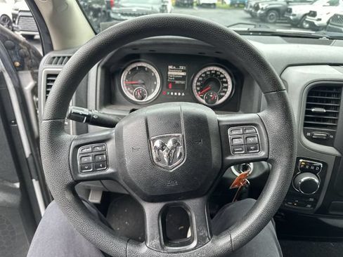 Used 2018 RAM 1500 Express w/ Express Value Package AWD/4WD image 13
