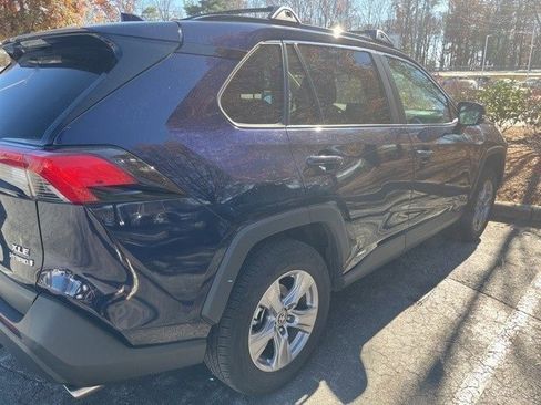 Used 2022 Toyota RAV4 XLE image 7