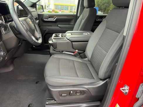 Certified 2023 Chevrolet Silverado 1500 LT AWD/4WD image 10
