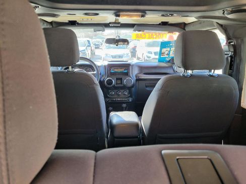Used 2014 Jeep Wrangler Sport image 27