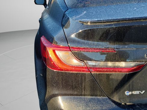 Certified 2025 Toyota Camry SE image 19