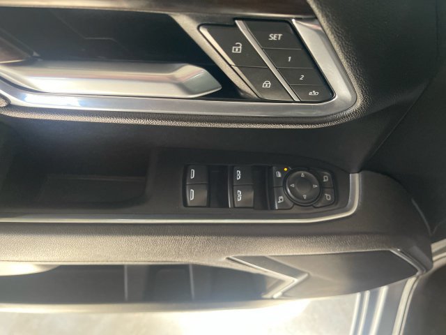 Used 2025 GMC Sierra 1500 SLT AWD/4WD image 14