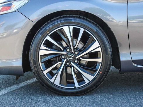Used 2016 Honda Accord EX image 11