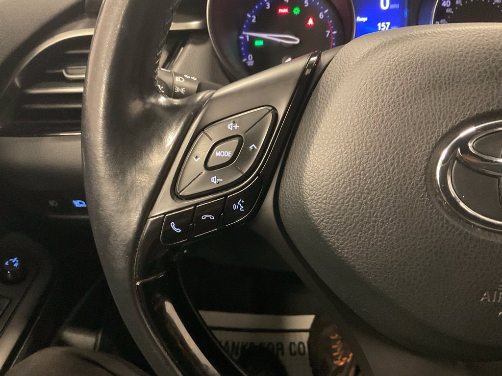 Used 2018 Toyota C-HR XLE FWD image 21