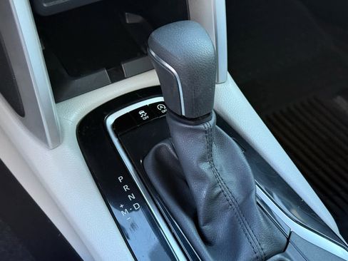 Used 2024 Toyota Corolla Cross LE image 14