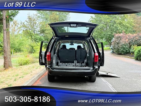 Used 2005 Dodge Grand Caravan SXT image 51