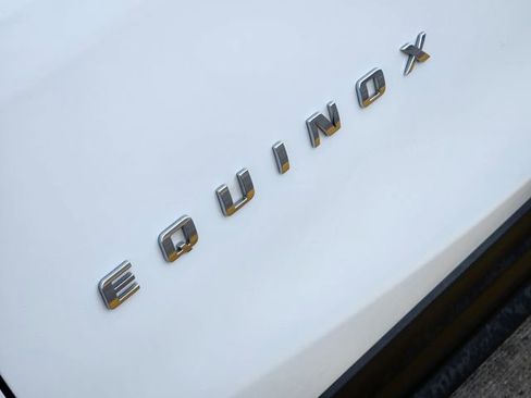 Used 2023 Chevrolet Equinox LT image 12