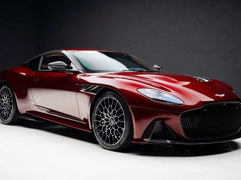 Used 2023 Aston Martin DBS Coupe RWD image 91