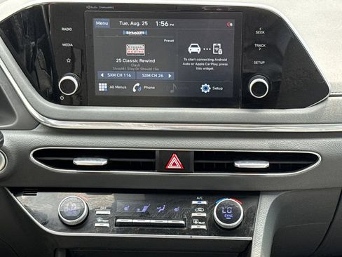 Used 2021 Hyundai Sonata SEL w/ Convenience Package FWD image 11
