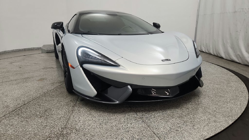 Used 2019 McLaren 570S Spider RWD image 11