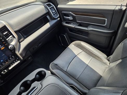 Used 2024 RAM 2500 Laramie AWD/4WD image 30