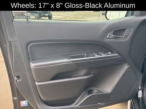 Certified 2022 GMC Canyon AT4 image 13