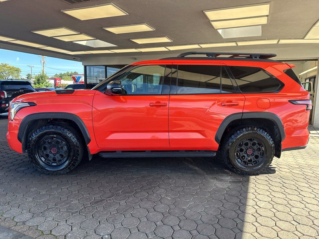 Used 2023 Toyota Sequoia TRD Pro AWD/4WD image 9