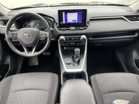Used 2023 Toyota RAV4 XLE w/ Convenience Package image 15