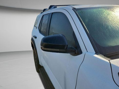 Used 2025 Toyota 4Runner TRD Off-Road image 26