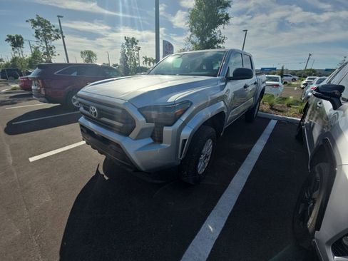 Used 2024 Toyota Tacoma SR w/ SR Upgrade Package image 12