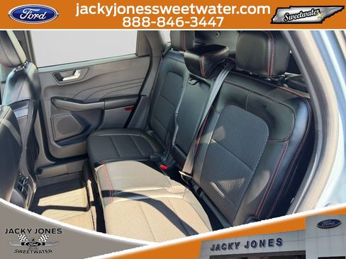 Used 2024 Ford Escape ST-Line w/ Tech Pack #1 AWD/4WD image 13