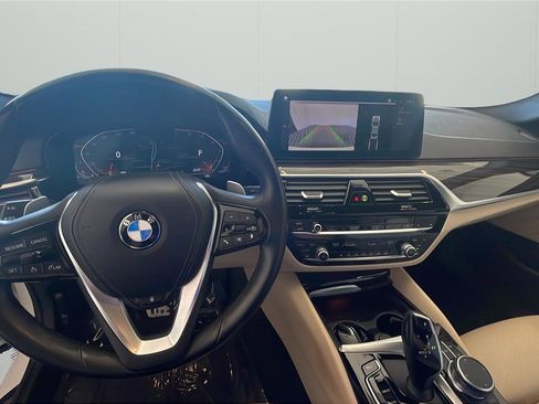 Used 2022 BMW 530i xDrive w/ Convenience Package AWD/4WD image 22