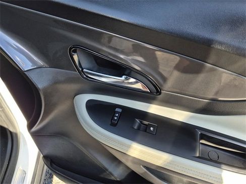 Used 2018 Buick Encore Preferred image 13