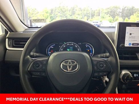 Used 2024 Toyota RAV4 LE AWD/4WD image 24