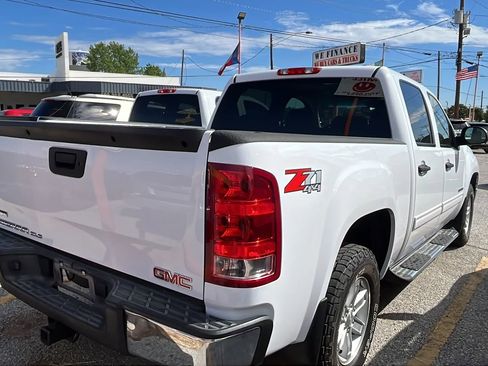Used 2011 GMC Sierra 1500 SLE w/ Power Tech Package image 4