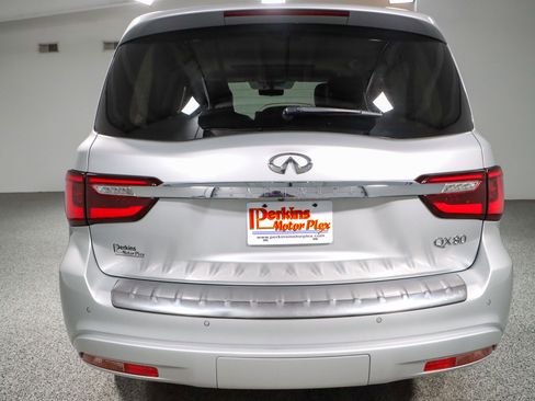 Used 2023 INFINITI QX80 Luxe w/ Cargo Package RWD image 8