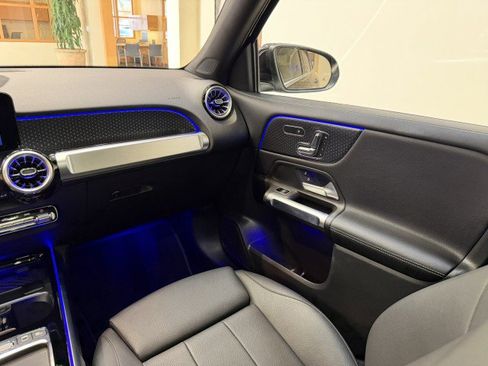Certified 2025 Mercedes-Benz GLB 250 image 14