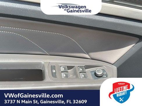 Used 2023 Volkswagen Atlas SE FWD image 18