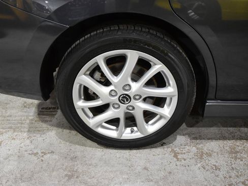Used 2014 MAZDA MAZDA5 Touring image 49