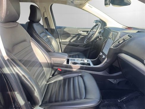 Used 2022 Ford Edge SEL w/ Convenience Package image 15