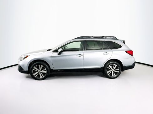 Used 2018 Subaru Outback 2.5i Limited image 4