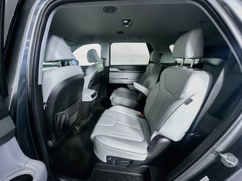 Used 2025 Hyundai Palisade SEL FWD image 29