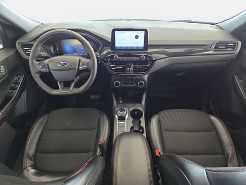 Certified 2025 Ford Escape ST-Line Select AWD/4WD image 9